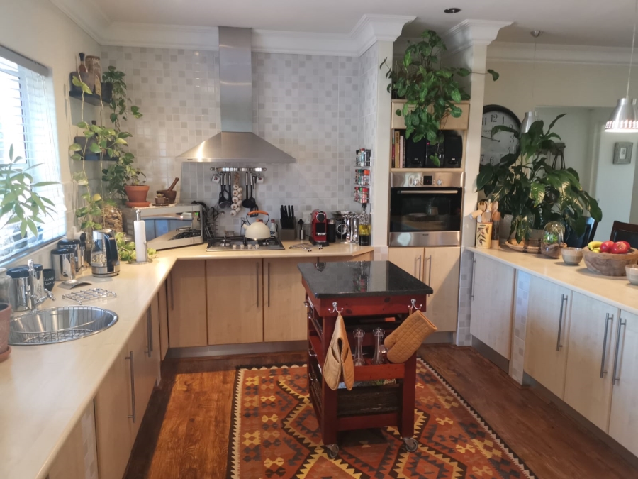 To Let 3 Bedroom Property for Rent in Fernwood Western Cape